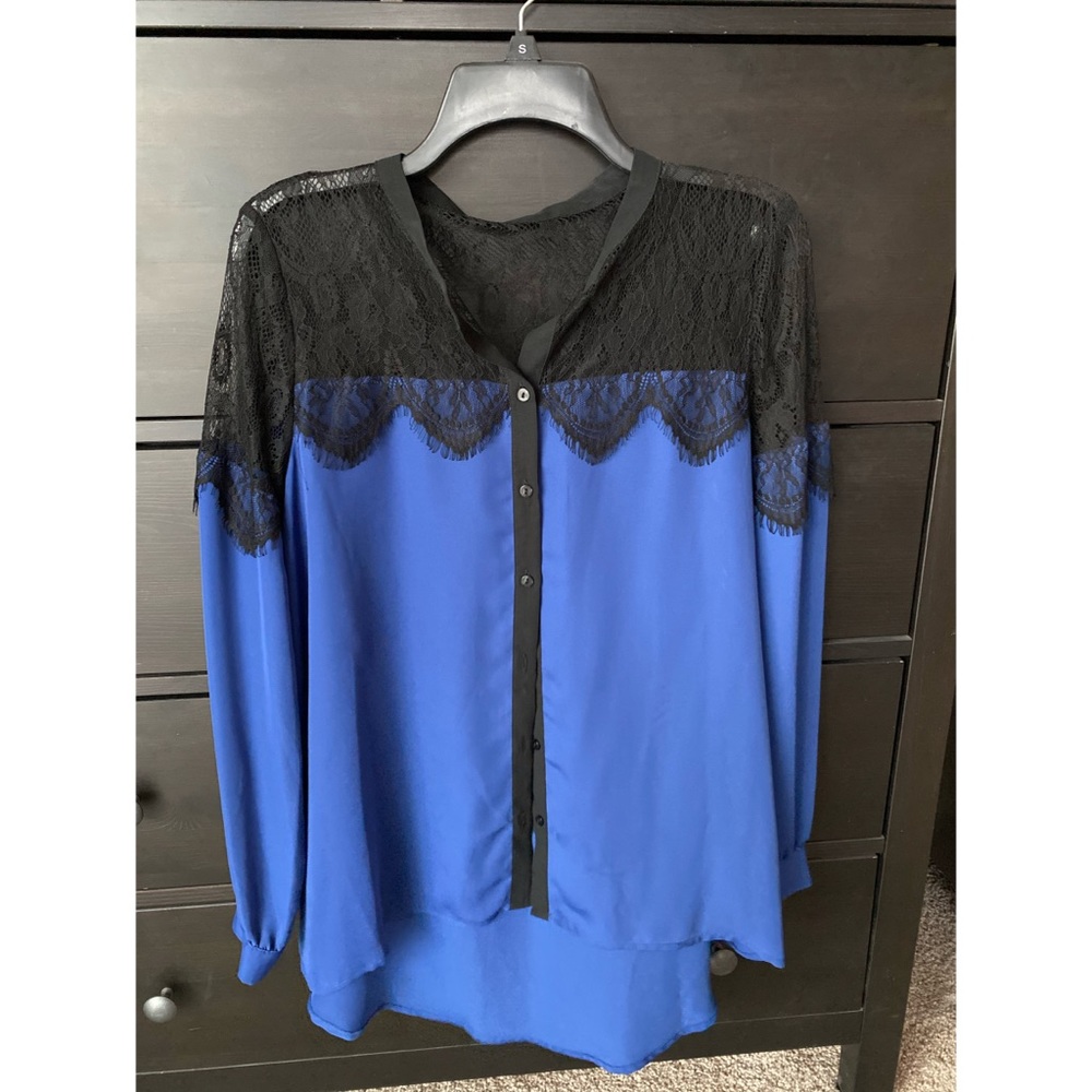 LC Lauren Conrad Lace accented button up blouse